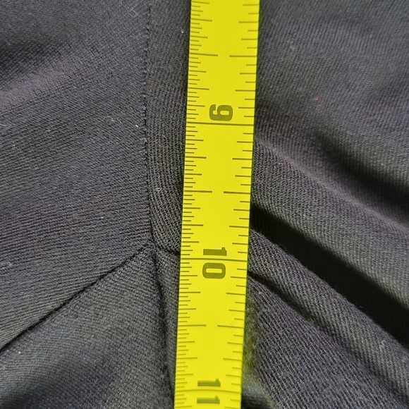 Loft Crop Pants Size 10P Pockets Front Zip Cuffed Belt Loops Stretch Black - Picture 9 of 11